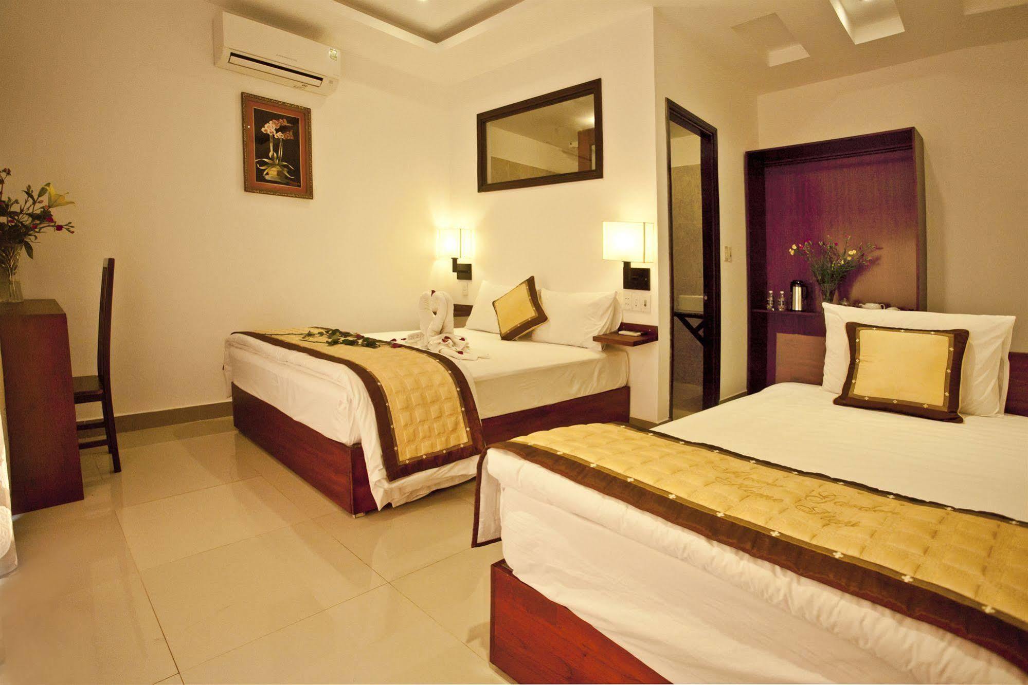 Flower Garden Homestay ฮอยอัน ภายนอก รูปภาพ